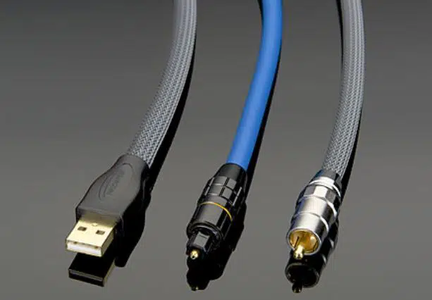 Basics Cable de audio digital coaxial (2,4 m) + Cable de